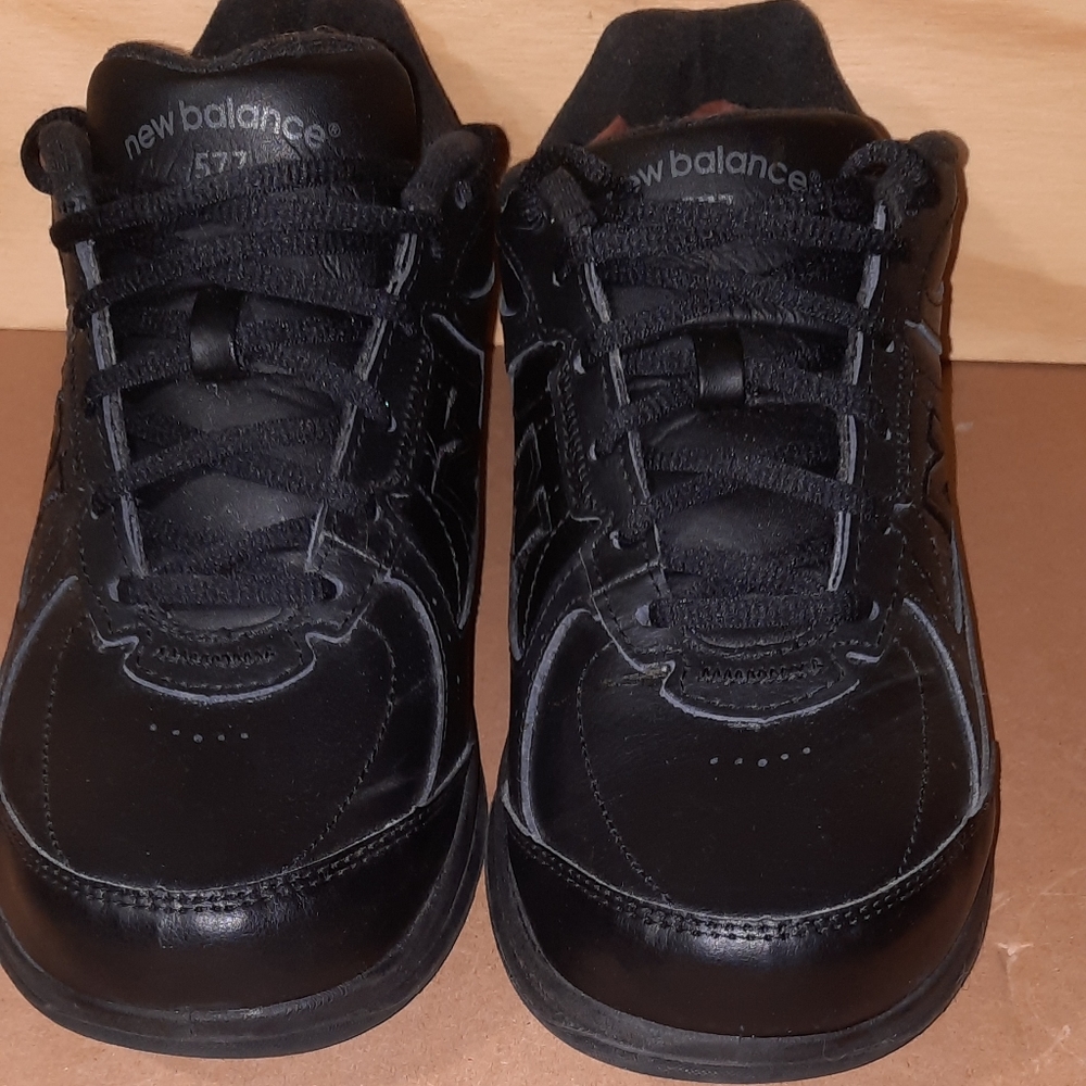 New balance Sneakers mens size 9.5